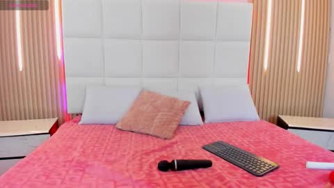 Iris online show from 31, 10, 2025