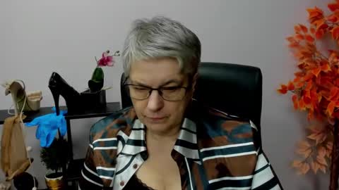 I R I S online show from 16, 12, 2024