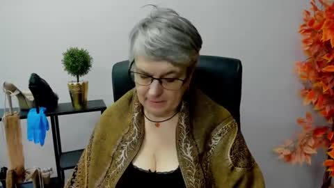 I R I S online show from 28, 1, 2025