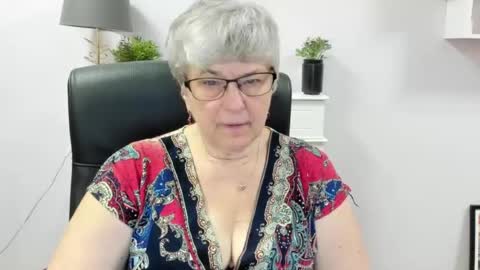 I R I S online show from 7, 7, 2026