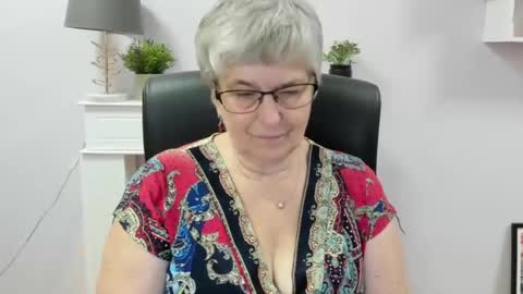 I R I S online show from 7, 7, 2026