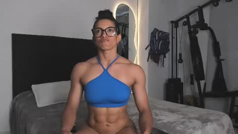 Snapshot of irisfit chatting on 23, 7, 2026 Iris Fit online show from 23, 7, 2026