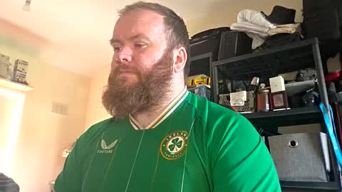 twitter theirishman205 online show from 28, 10, 2025