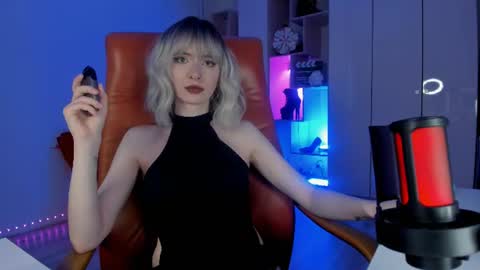 Snapshot of irisice chatting on 23, 6, 2026 Miss Iris Fansly Miss Iris new inst. online show from 23, 6, 2026