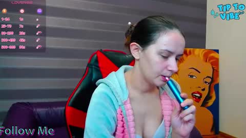 Snapshot of irisnichols chatting on 11, 11, 2025 Iris online show from 11, 11, 2025