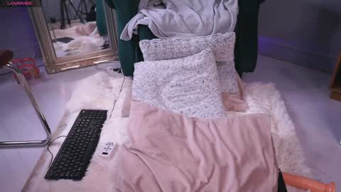 Snapshot of irisreynolds chatting on 29, 12, 2024 Maria online show from 29, 12, 2024