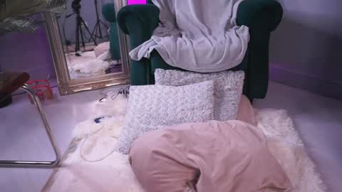 Snapshot of irisreynolds chatting on 31, 12, 2024 Maria online show from 31, 12, 2024