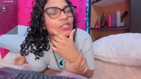 Snapshot of iriss_25 chatting on 3, 2, 2025 iris online show from 3, 2, 2025