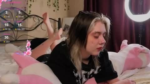 I am Cutie Iris3 online show from 13, 9, 2025