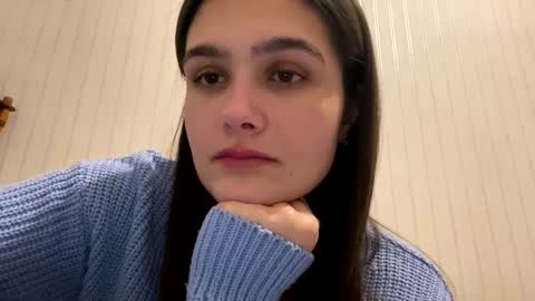 Snapshot of irisss31 chatting on 5, 3, 2025 irisss31 online show from 5, 3, 2025