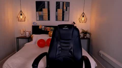 Snapshot of irma_dust chatting on 22, 9, 2025 IRMA FOLLOW ME online show from 22, 9, 2025