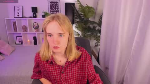 Snapshot of irmaronn chatting on 22, 5, 2026 Irma online show from 22, 5, 2026