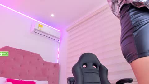 Snapshot of isa__cute chatting on 25, 1, 2025 ISA online show from 25, 1, 2025