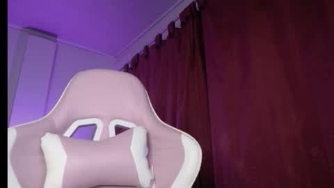 Isabella  online show from 26, 11, 2025