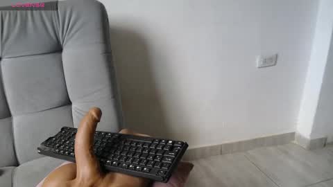 Snapshot of isa_hall chatting on 6, 5, 2026 Isabella Hall online show from 6, 5, 2026