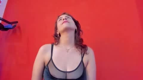 Isabella online show from 12, 2, 2025