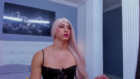 Isa Lancaster online show from 24, 2, 2025