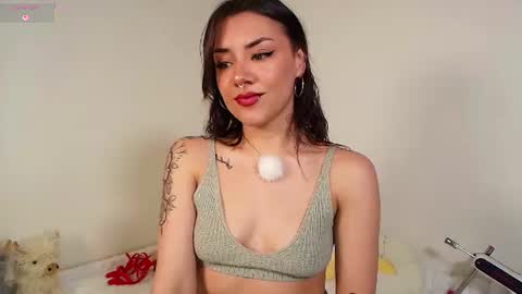 Snapshot of isa_laurentt chatting on 10, 7, 2026 Isabella Laurentt online show from 10, 7, 2026