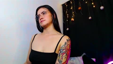 Snapshot of isa_maiden_ chatting on 31, 12, 2024       online show from 31, 12, 2024