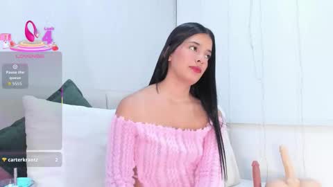 Snapshot of isa_queenn chatting on 10, 10, 2025 ISA online show from 10, 10, 2025