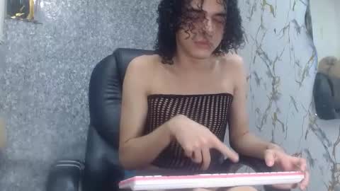 Snapshot of isa_x18 chatting on 15, 7, 2026 isa_x18 online show from 15, 7, 2026