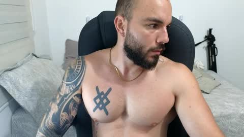 Snapshot of isaac_carter chatting on 29, 4, 2026 Isaac carter online show from 29, 4, 2026