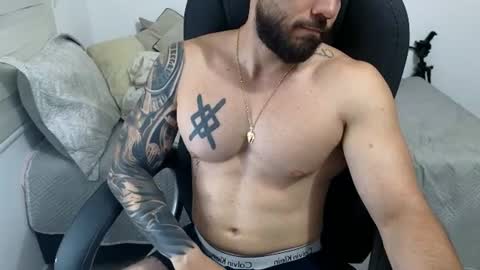 Snapshot of isaac_carter chatting on 3, 7, 2026 Isaac carter online show from 3, 7, 2026