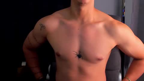 isaac_cryston online show from 4, 3, 2025