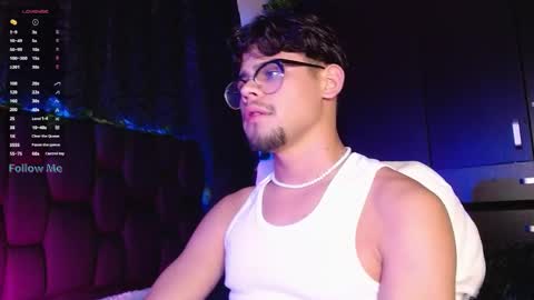 Isaac Saenz. online show from 19, 12, 2024