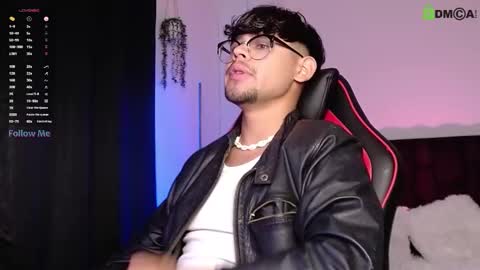 Isaac Saenz. online show from 10, 9, 2025