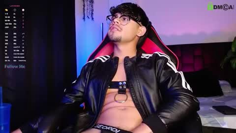 Isaac Saenz. online show from 3, 10, 2025