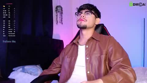 Isaac Saenz. online show from 12, 10, 2025