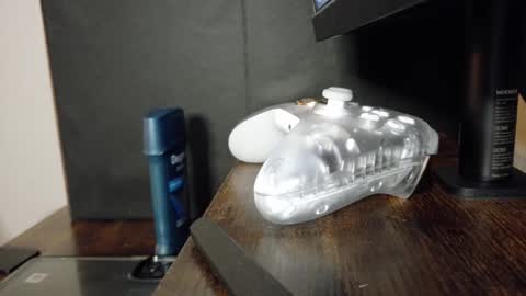 isaac online show from 22, 4, 2026