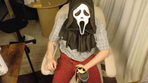 Snapshot of isaac_sheffield chatting on 31, 5, 2026 isaac online show from 31, 5, 2026