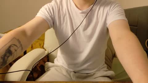 Snapshot of isaac_sheffield chatting on 27, 7, 2026 isaac online show from 27, 7, 2026