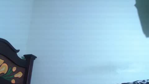 Snapshot of isaaclatino chatting on 19, 1, 2025 isaac online show from 19, 1, 2025