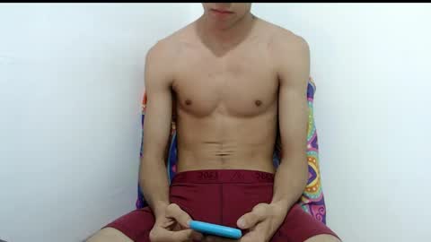 Snapshot of isaaclatino chatting on 20, 3, 2026 isaac online show from 20, 3, 2026