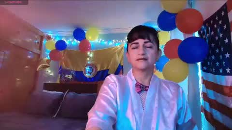 Snapshot of isabeel_sofia01 chatting on 5, 7, 2026 Isabeel Sofia online show from 5, 7, 2026