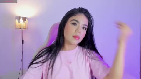 Snapshot of isabel_queen_ chatting on 23, 12, 2025 Isabel online show from 23, 12, 2025