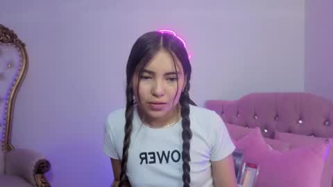 Snapshot of isabela_tay chatting on 15, 5, 2026 ISABELA online show from 15, 5, 2026
