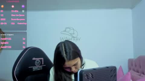 Snapshot of isabela_tay chatting on 6, 6, 2026 ISABELA online show from 6, 6, 2026