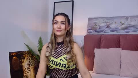 Snapshot of isabelasasha chatting on 7, 2, 2025 Isa online show from 7, 2, 2025