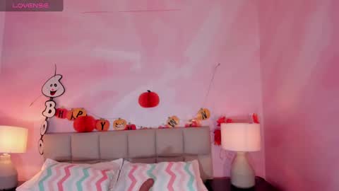 Snapshot of isabelastefano chatting on 31, 10, 2025 isabelastefano online show from 31, 10, 2025