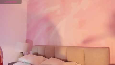 Snapshot of isabelastefano chatting on 10, 11, 2025 isabelastefano online show from 10, 11, 2025