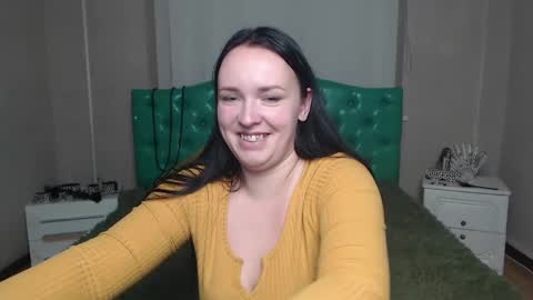 IsabelBlackberry online show from 16, 12, 2024