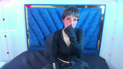 Snapshot of isabelcortezz chatting on 10, 9, 2025 Isabel Cortez online show from 10, 9, 2025