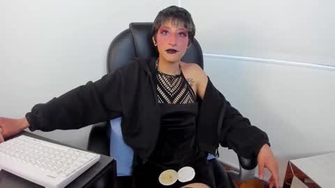 Snapshot of isabelcortezz chatting on 11, 9, 2025 Isabel Cortez online show from 11, 9, 2025