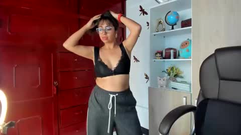 Snapshot of isabella22_1 chatting on 5, 5, 2026 Isabella22 1 online show from 5, 5, 2026