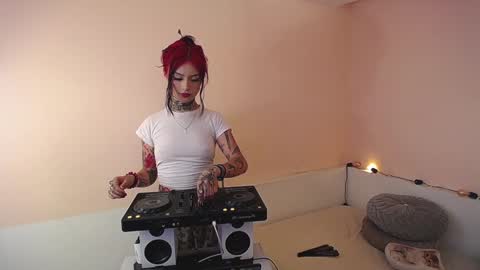 Snapshot of isabella__dark chatting on 20, 12, 2024    online show from 20, 12, 2024