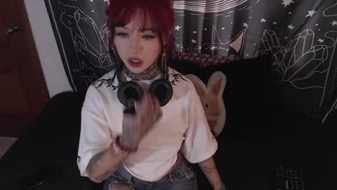 Snapshot of isabella__dark chatting on 27, 12, 2024    online show from 27, 12, 2024